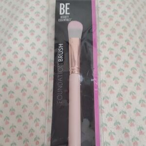 10$10 Beauty Essentials Foundation Brush